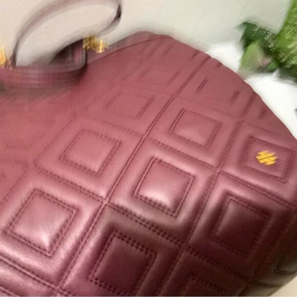 Tory Burch Large Fleming Triple Compartment Tote Wine Quilted Leather - Picture 6 of 16
